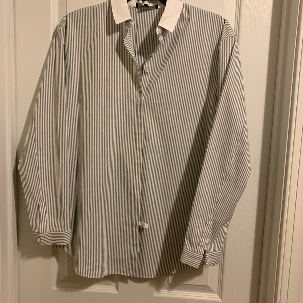 Lafayette 148 New York woman’s top